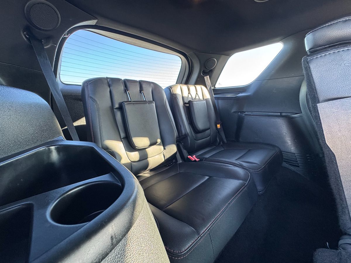 2018 Ford Explorer Sport photo 30