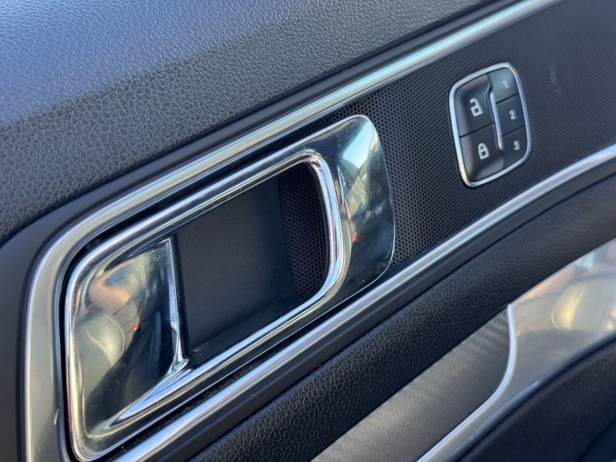 2018 Ford Explorer Sport photo 41