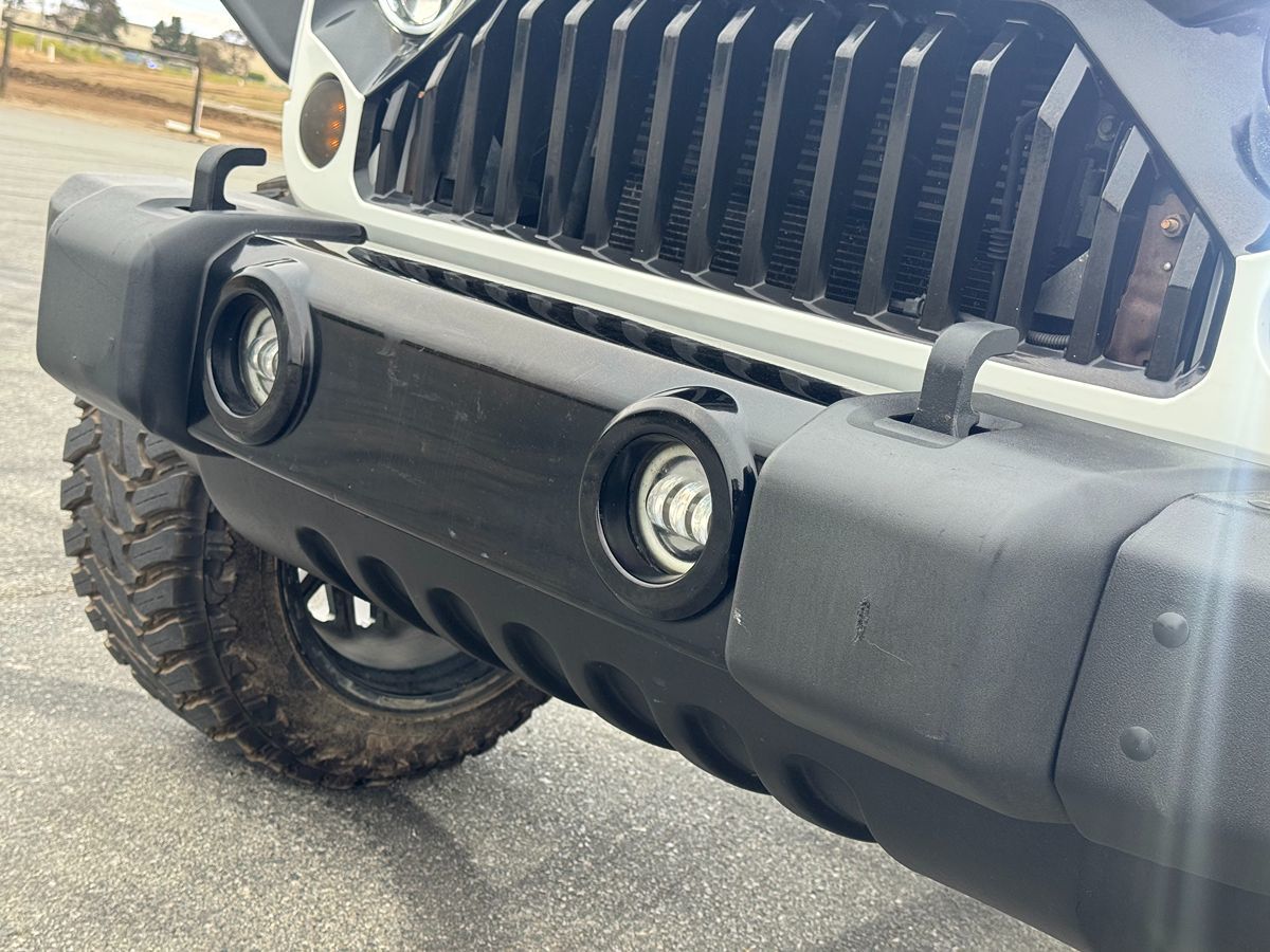 2016 Jeep Wrangler Unlimited Willys Wheeler photo 13