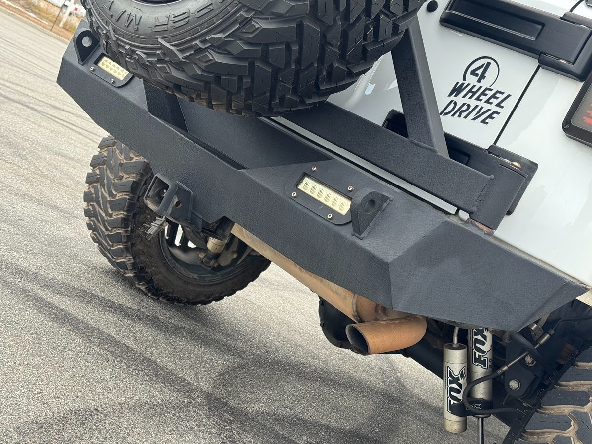2016 Jeep Wrangler Unlimited Willys Wheeler photo 21