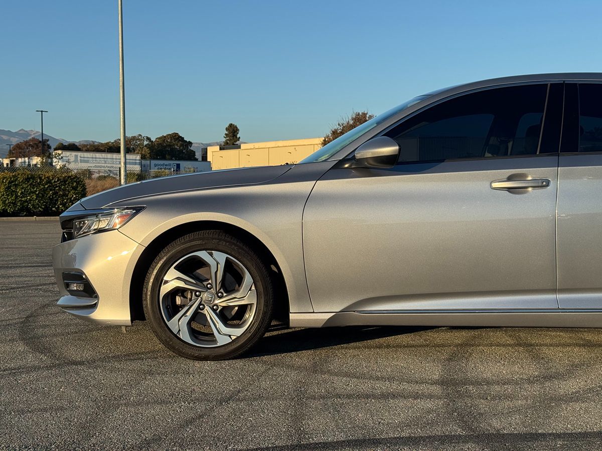 2019 Honda Accord EX 1.5T photo 2