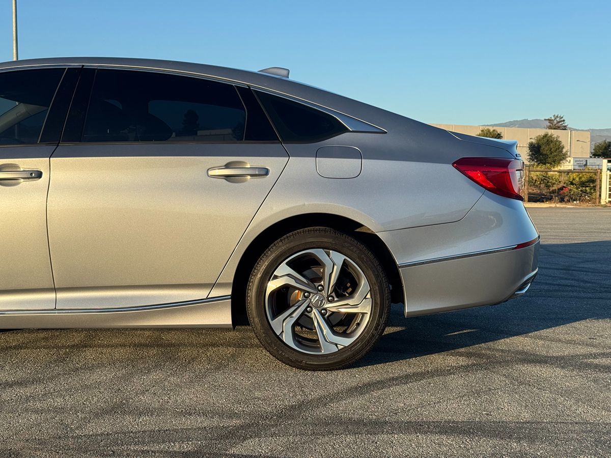 2019 Honda Accord EX 1.5T photo 3