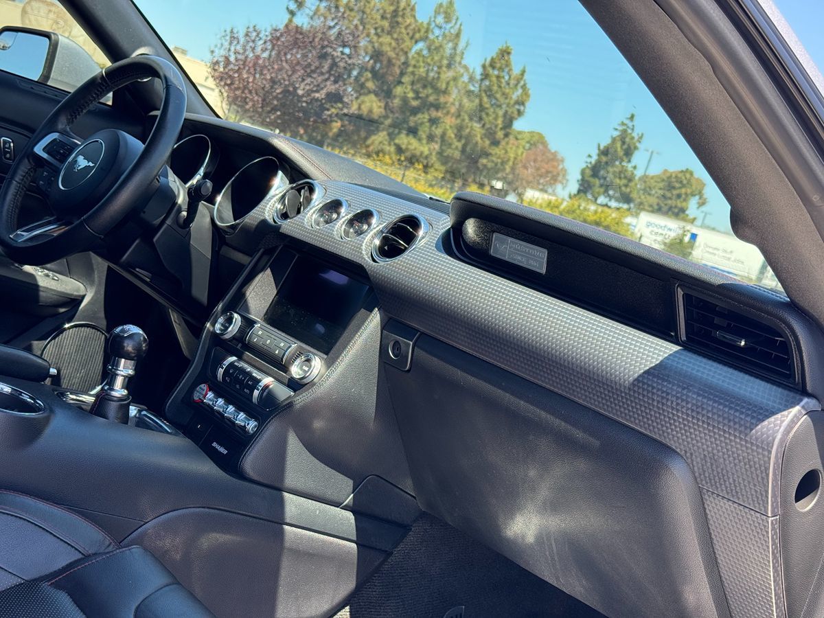2017 Ford Mustang GT Premium photo 30