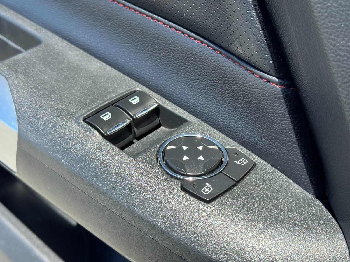 2017 Ford Mustang GT Premium photo 40