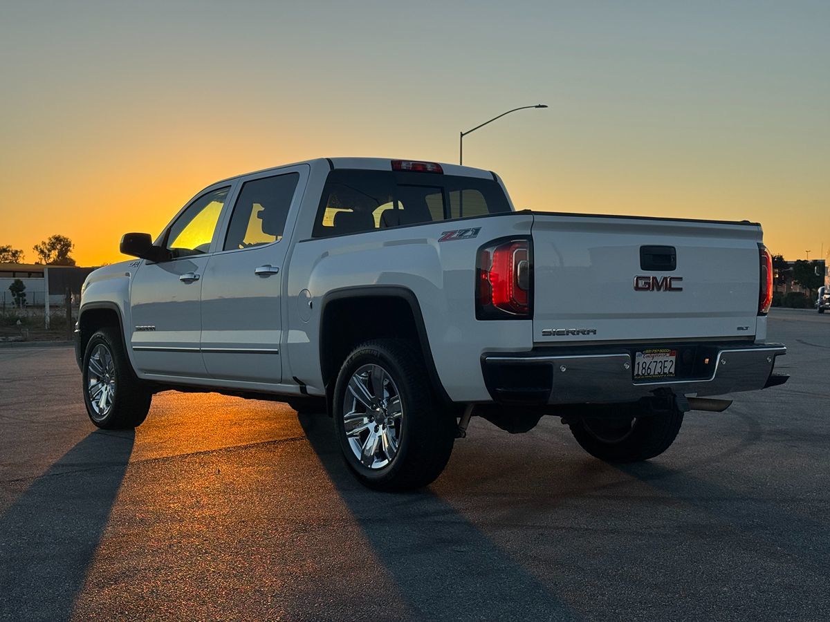 2017 Gmc Sierra 1500 SLT photo 5