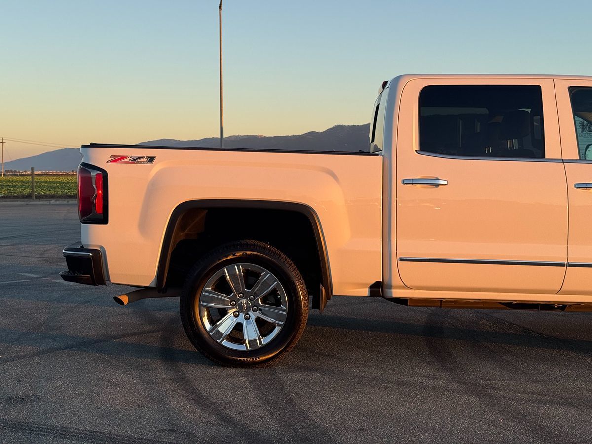 2017 Gmc Sierra 1500 SLT photo 8