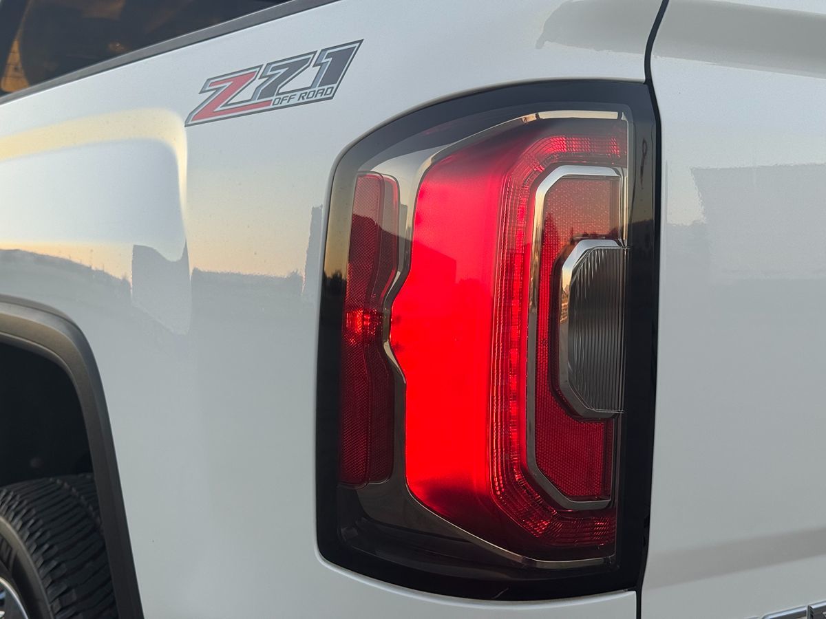 2017 Gmc Sierra 1500 SLT photo 18
