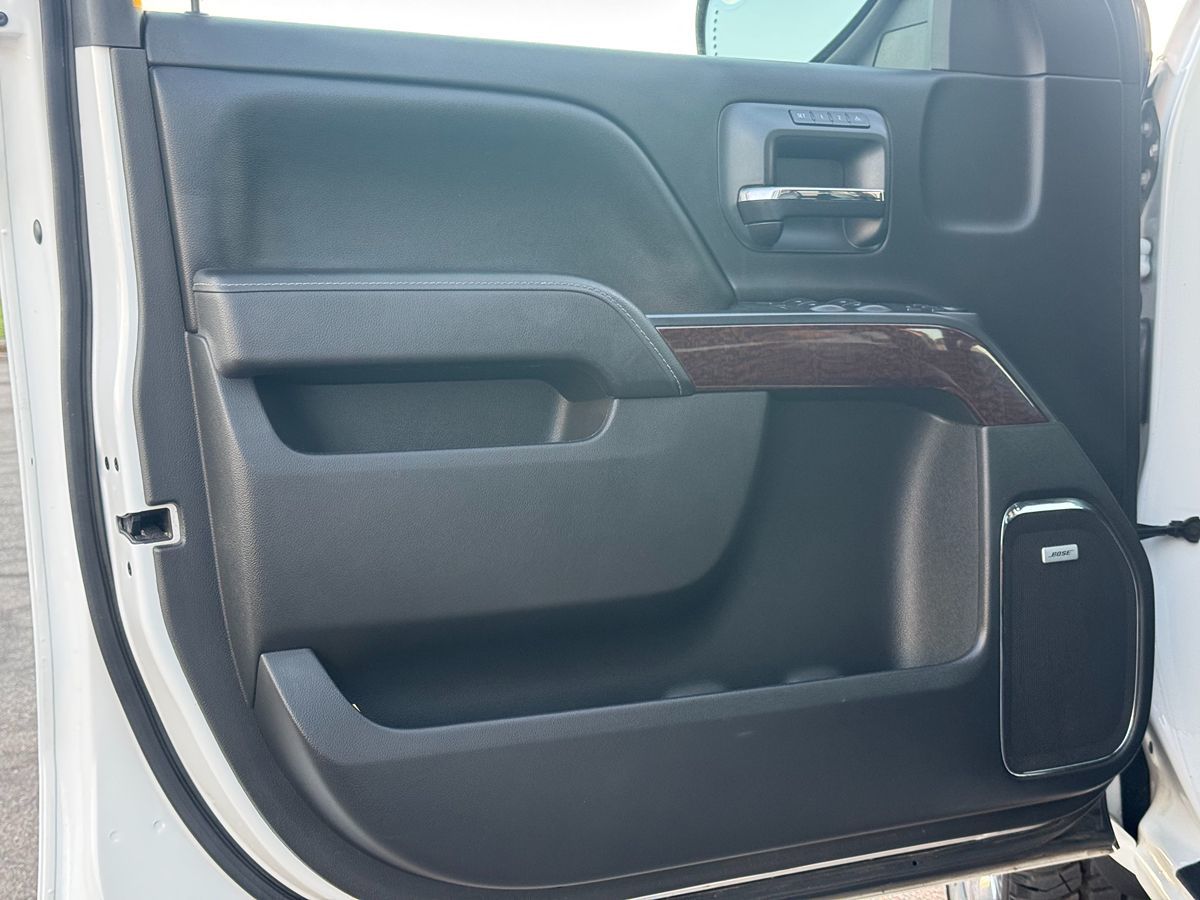 2017 Gmc Sierra 1500 SLT photo 24