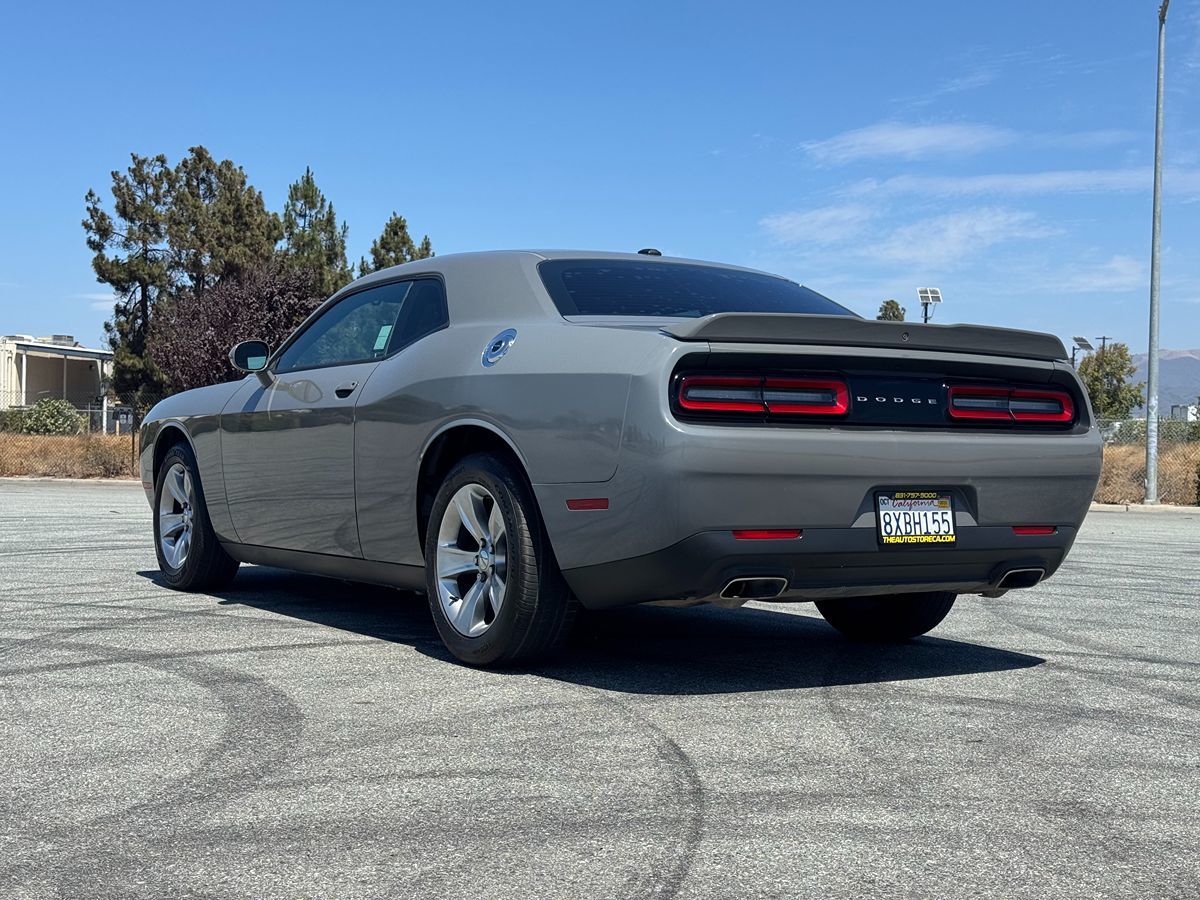 2018 Dodge Challenger SXT photo 4