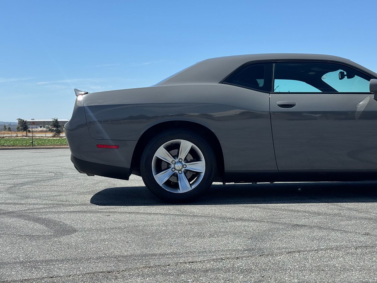 2018 Dodge Challenger SXT photo 7