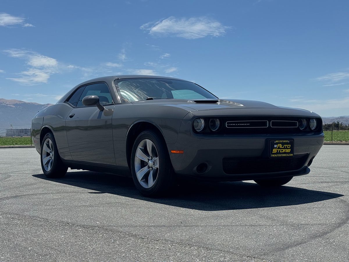2018 Dodge Challenger SXT photo 10