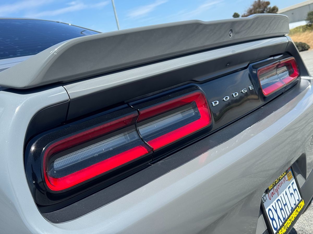 2018 Dodge Challenger SXT photo 18