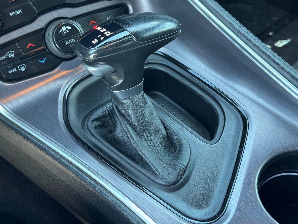 2018 Dodge Challenger SXT photo 38