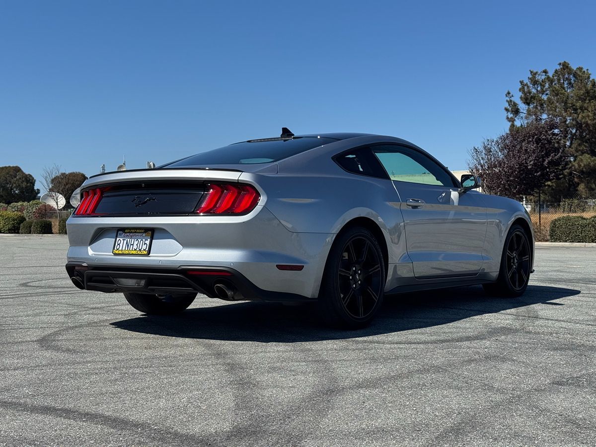 2020 Ford Mustang EcoBoost Premium photo 7