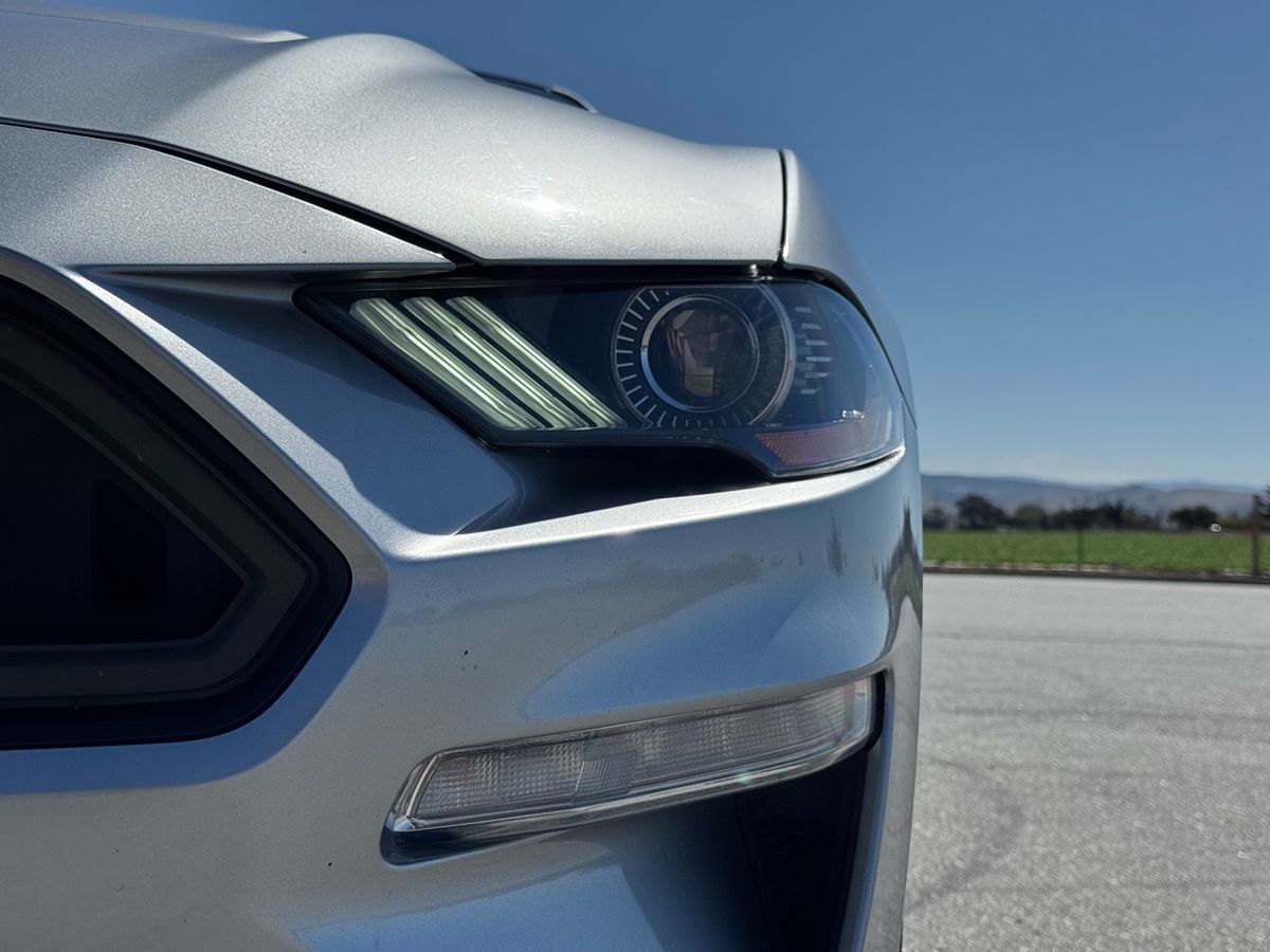 2020 Ford Mustang EcoBoost Premium photo 14
