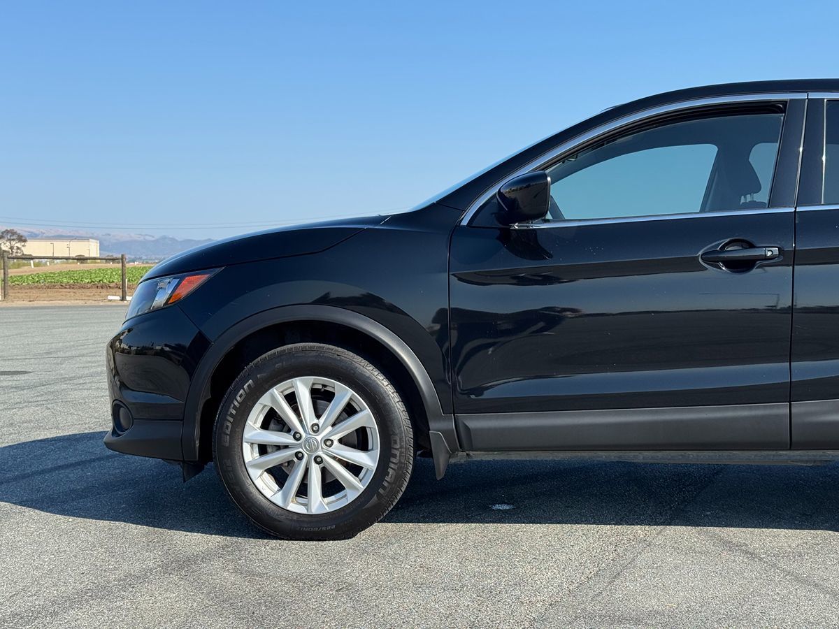 2018 Nissan Rogue Sport S - Photo 2