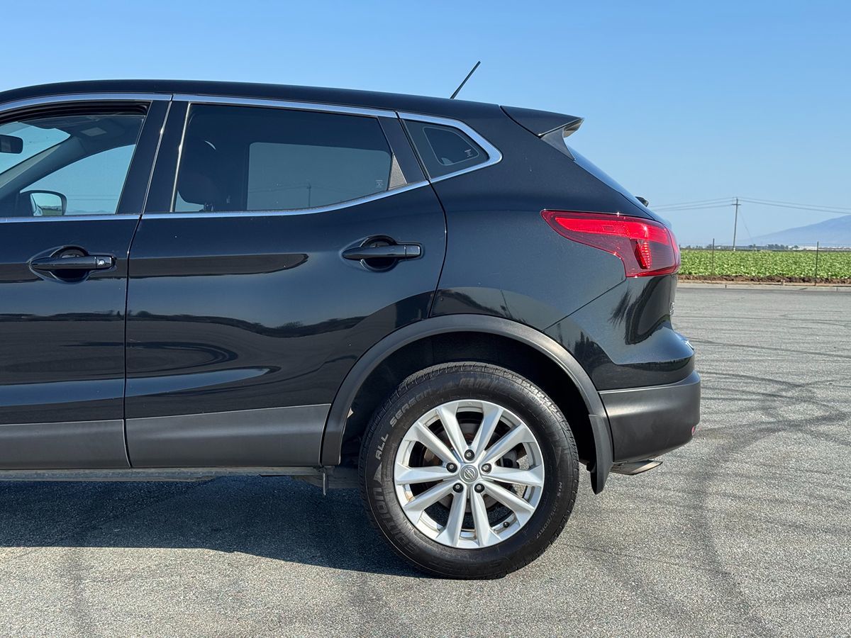2018 Nissan Rogue Sport S - Photo 3