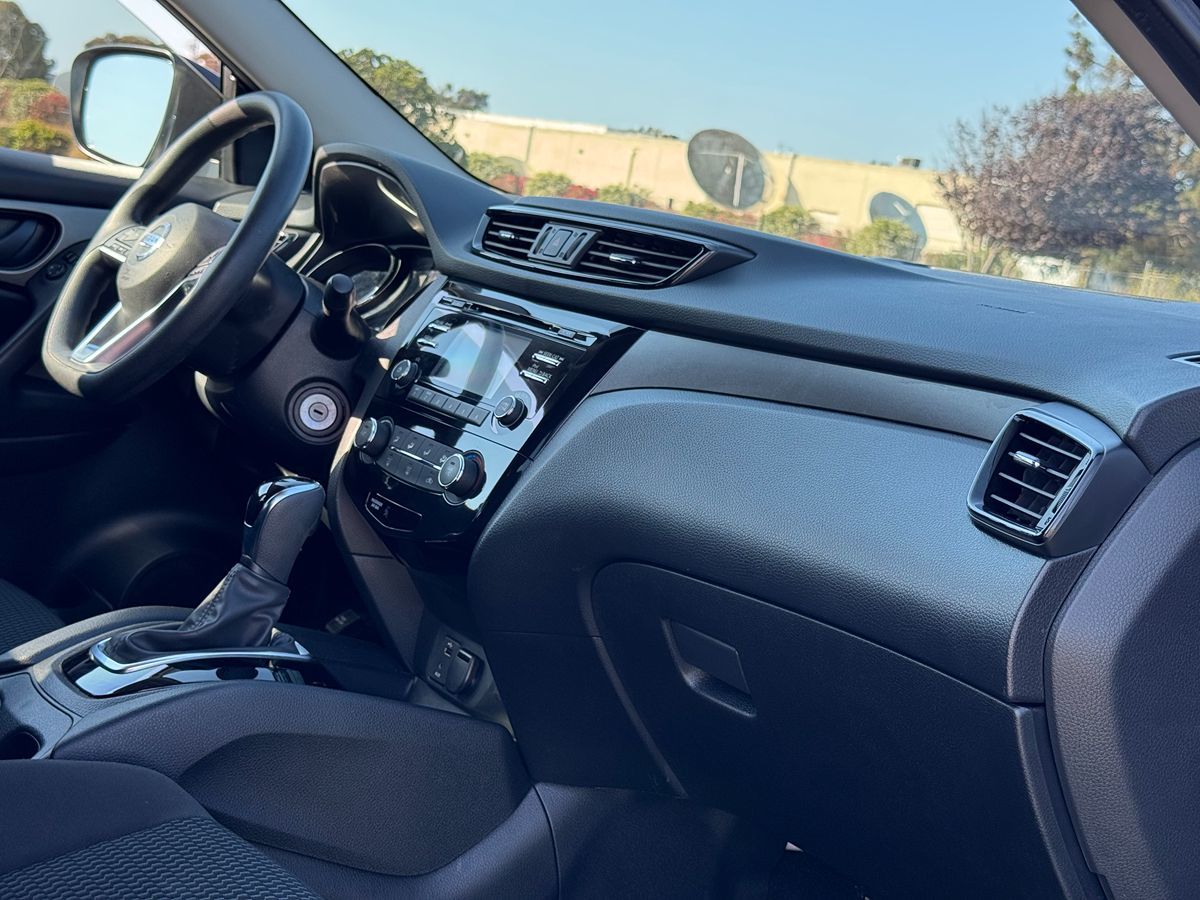 2018 Nissan Rogue Sport S - Photo 28