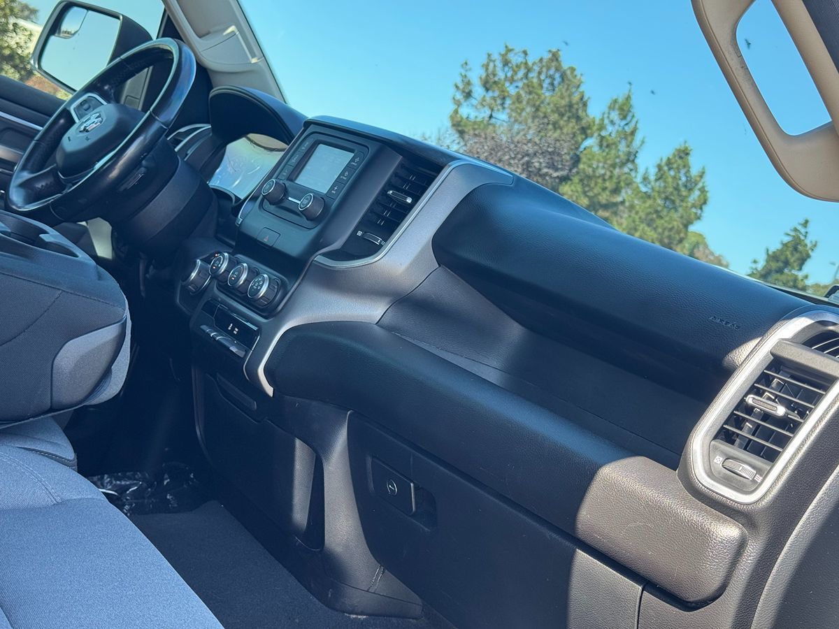 2019 Ram 1500 Big Horn Lone Star photo 28