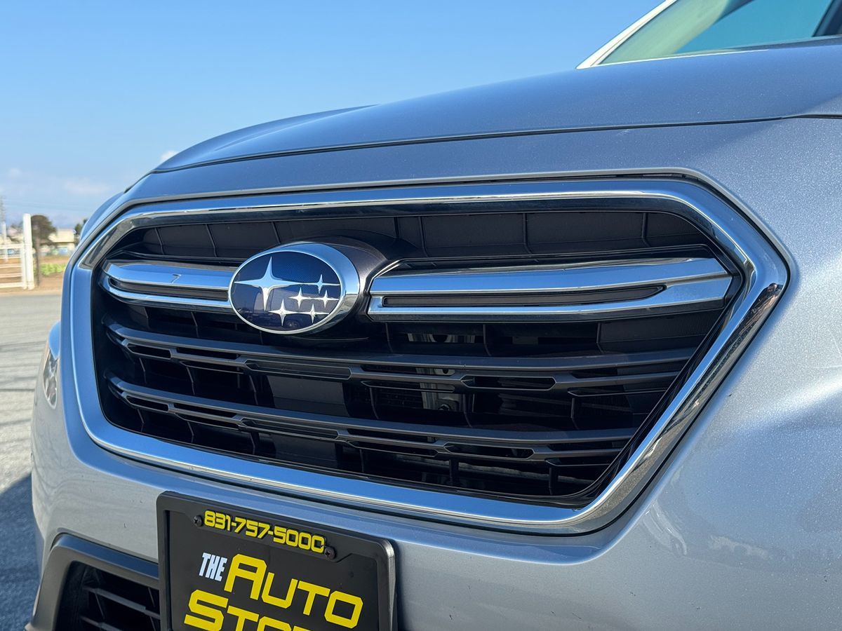 2018 Subaru Outback Limited photo 13