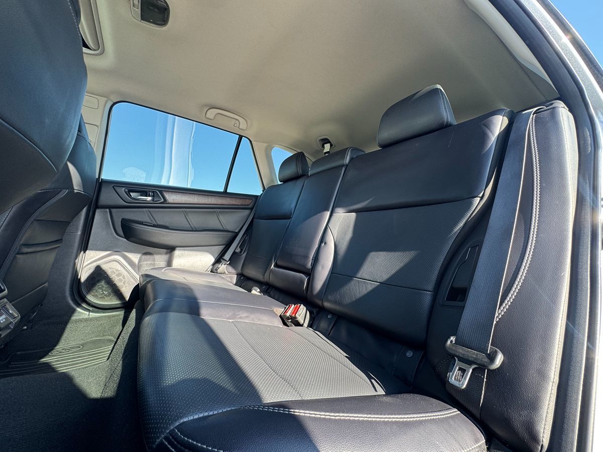 2018 Subaru Outback Limited photo 27