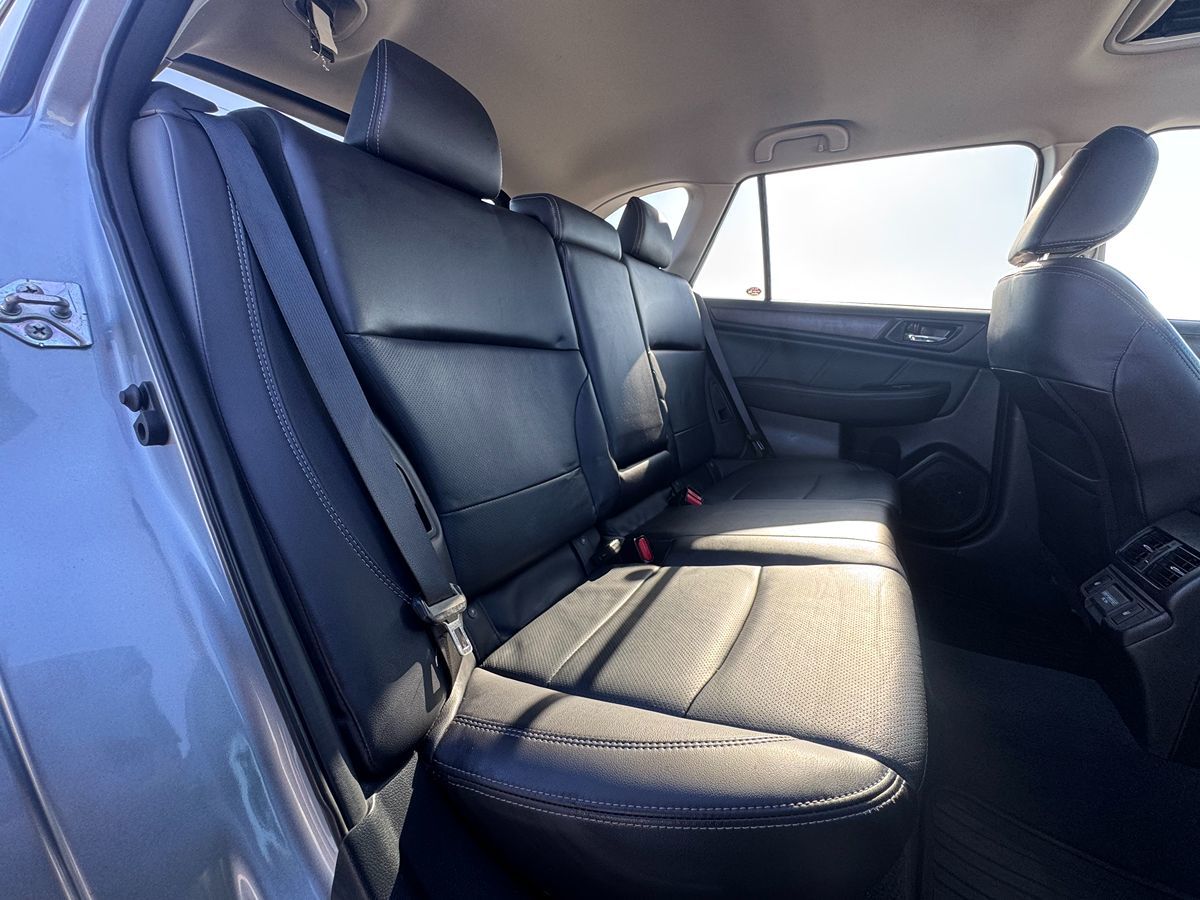 2018 Subaru Outback Limited photo 28