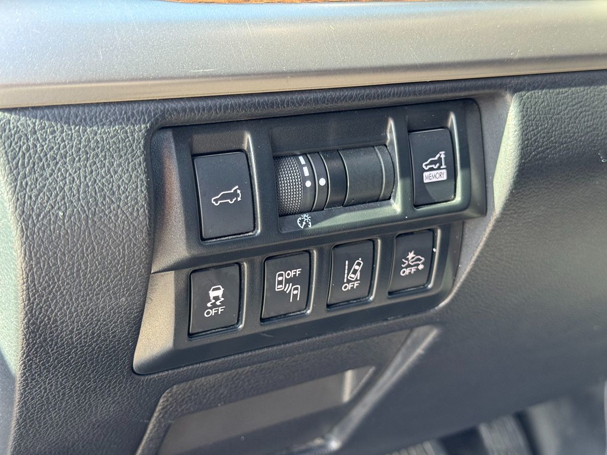 2018 Subaru Outback Limited photo 41