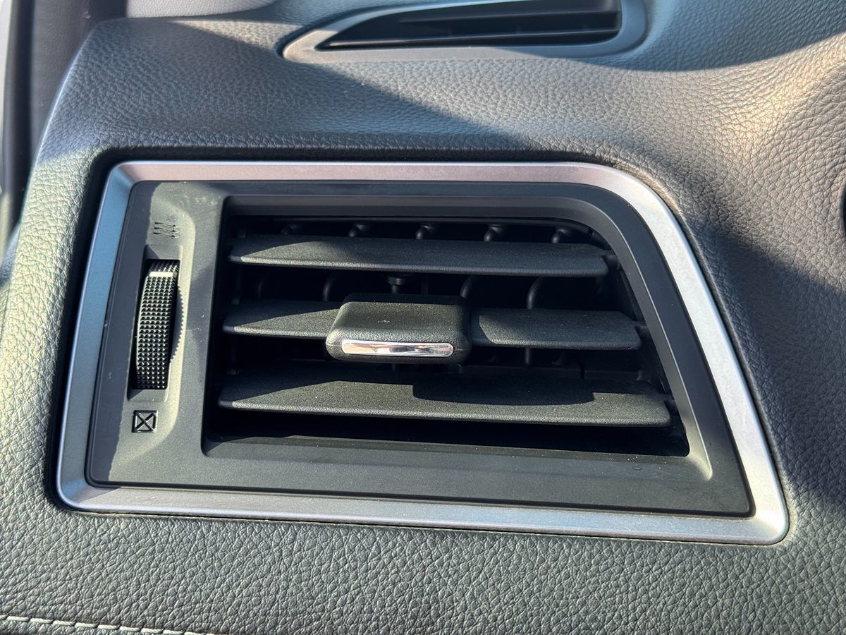 2018 Subaru Outback Limited photo 42