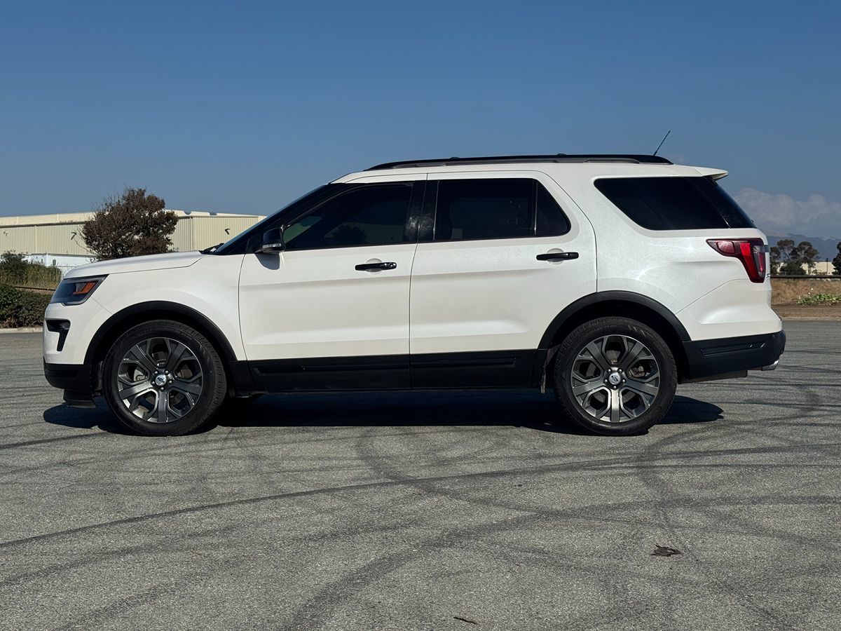 2018 Ford Explorer Sport photo 4