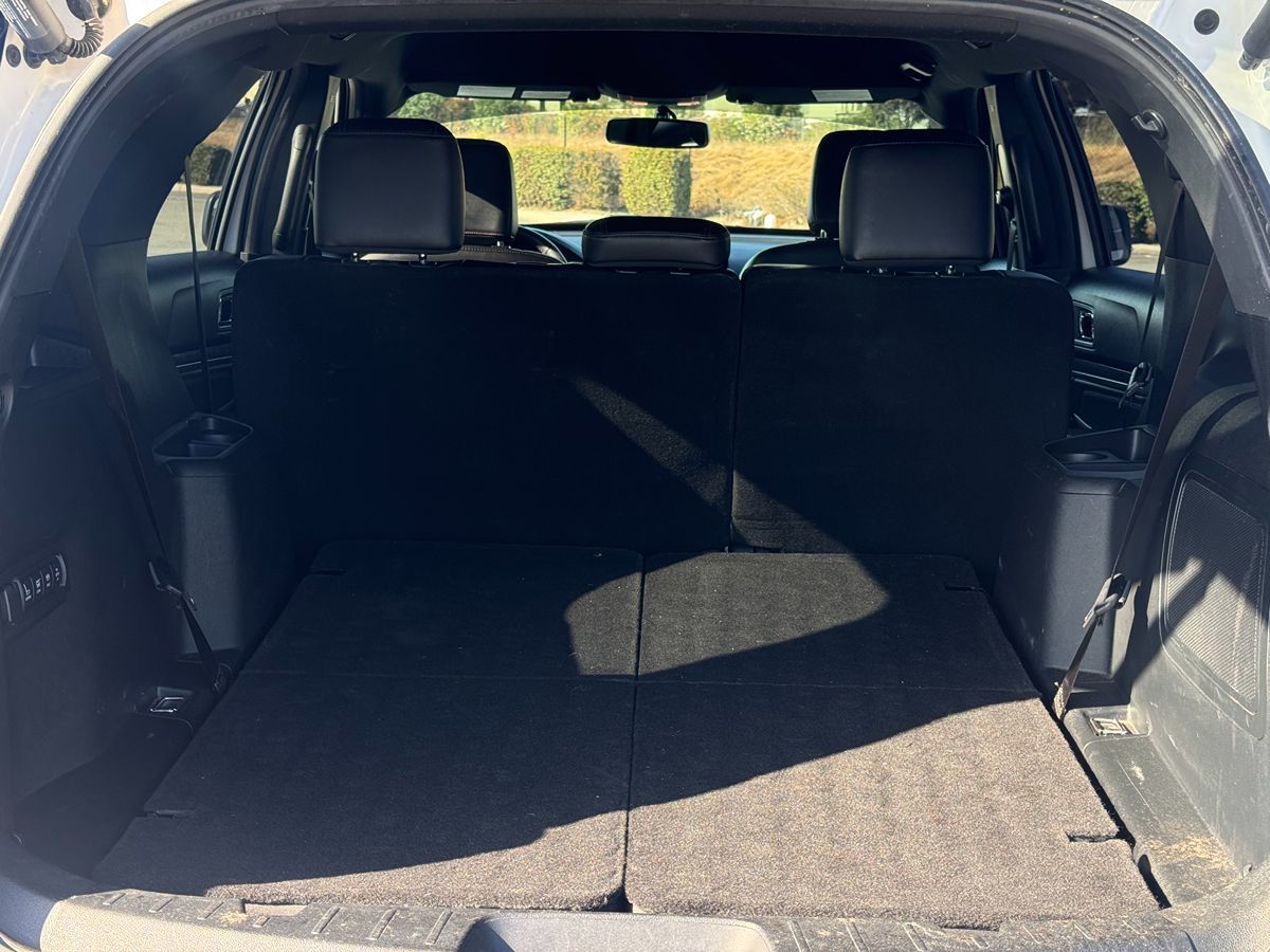 2018 Ford Explorer Sport photo 24