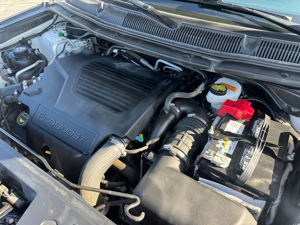 2018 Ford Explorer Sport photo 29