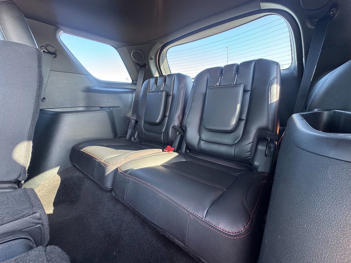 2018 Ford Explorer Sport photo 32