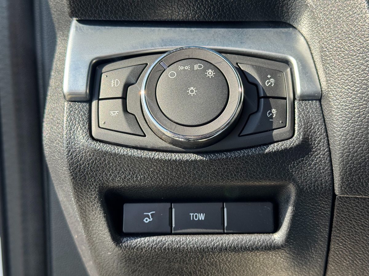 2018 Ford Explorer Sport photo 43