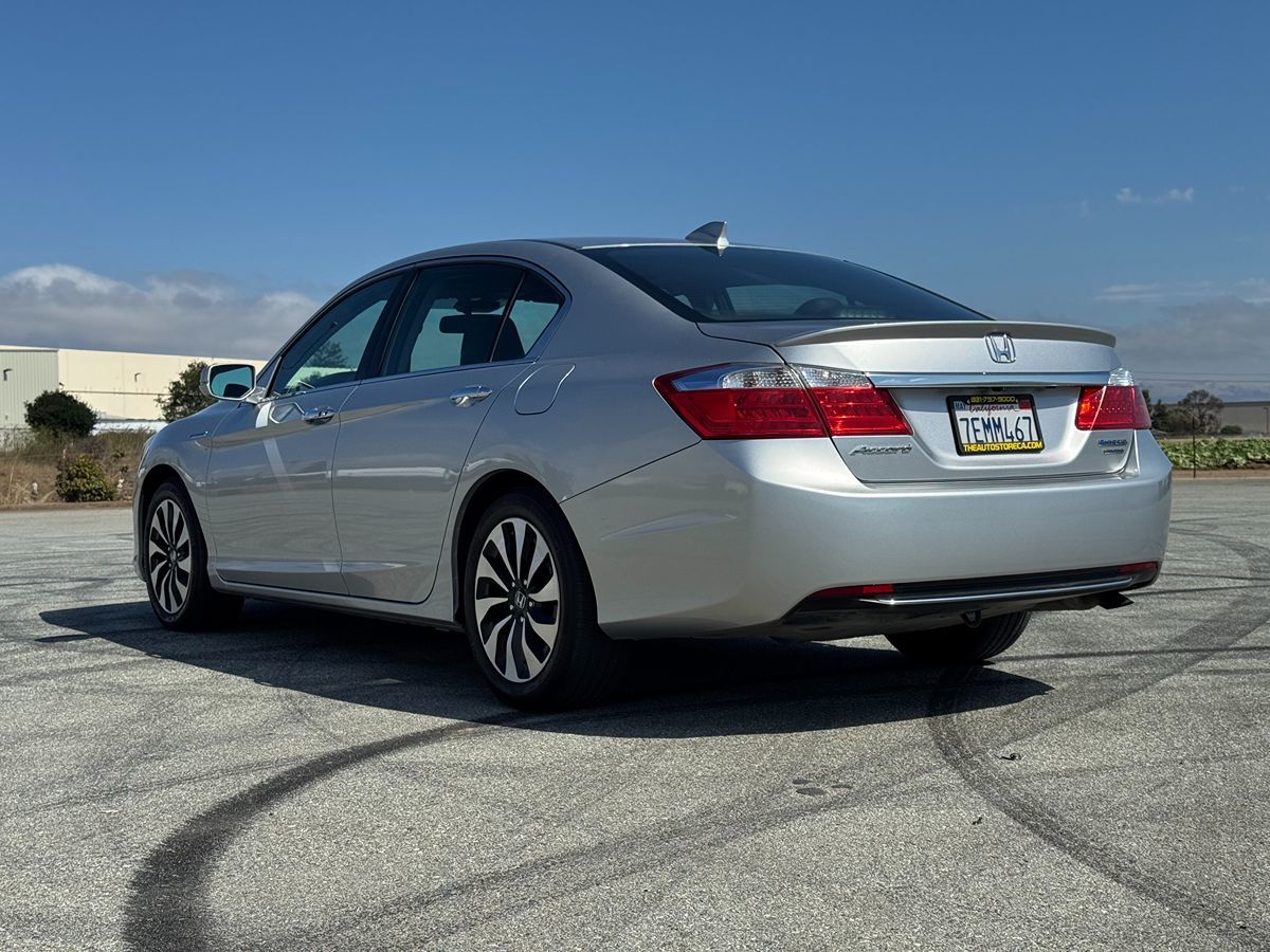 2014 Honda Accord Hybrid Touring photo 5