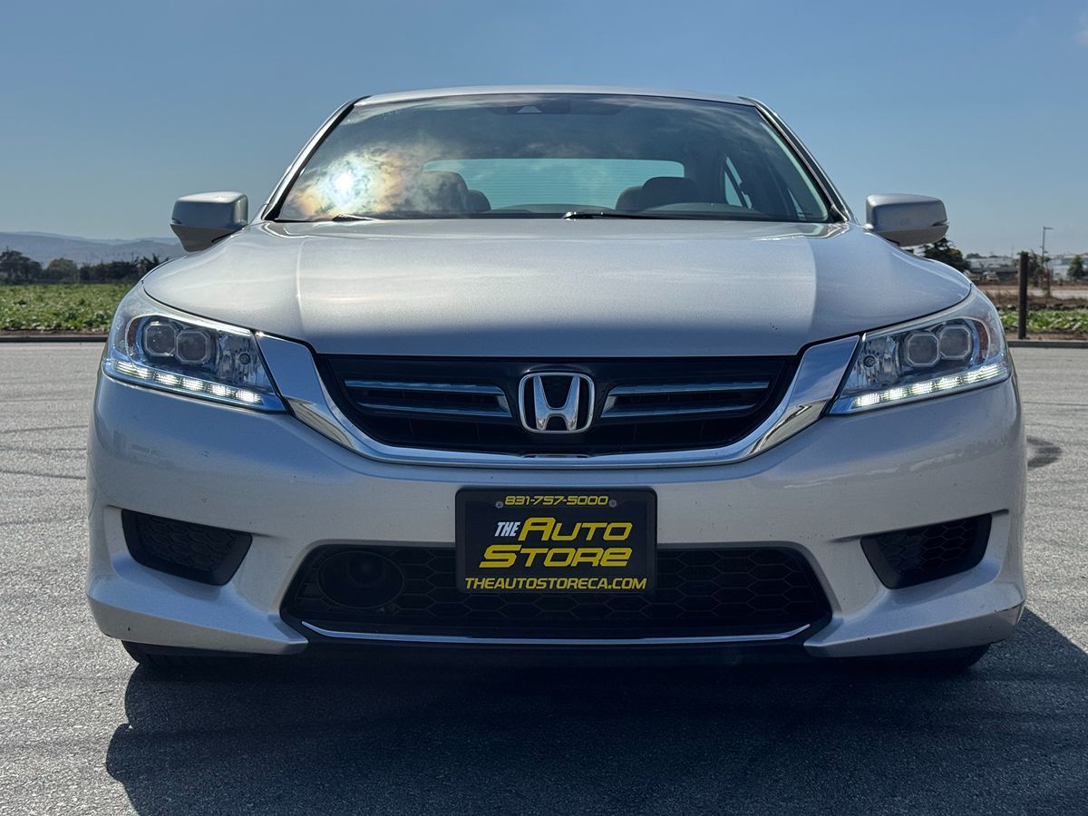 2014 Honda Accord Hybrid Touring photo 12