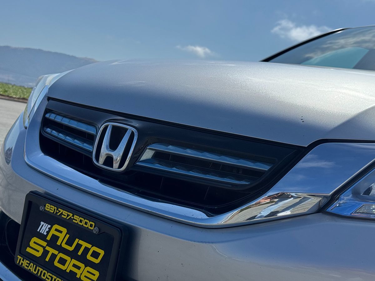 2014 Honda Accord Hybrid Touring photo 13
