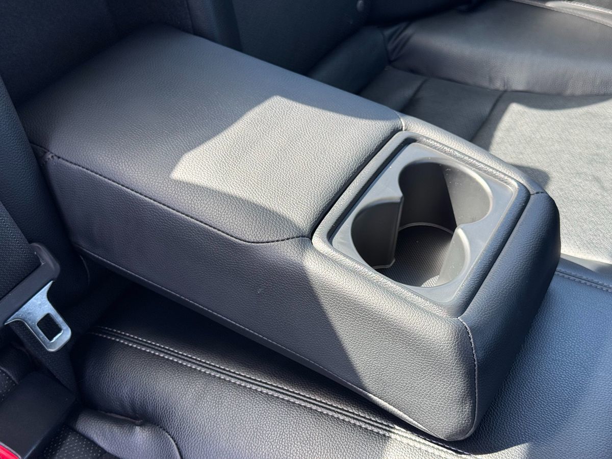 2014 Honda Accord Hybrid Touring photo 37