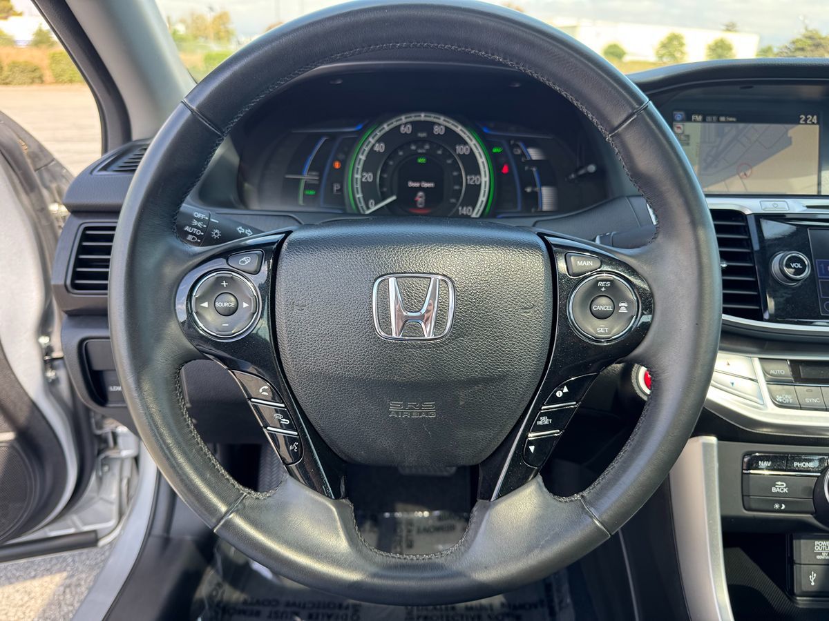 2014 Honda Accord Hybrid Touring photo 40