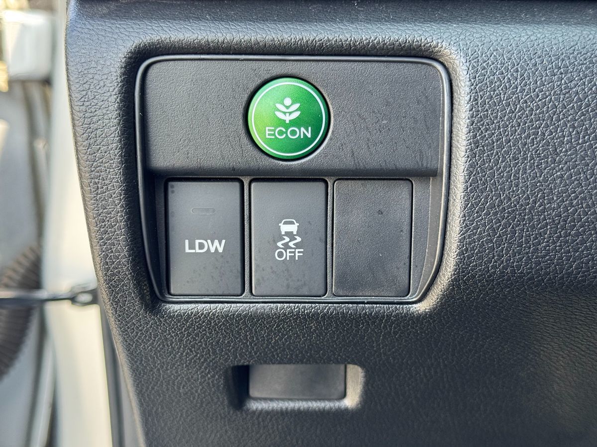 2014 Honda Accord Hybrid Touring photo 45