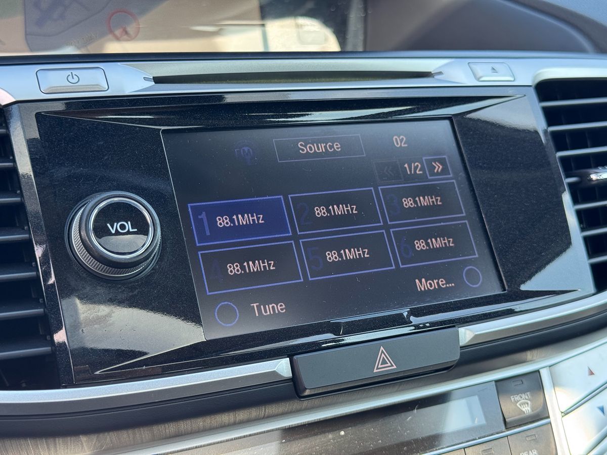 2014 Honda Accord Hybrid Touring photo 49