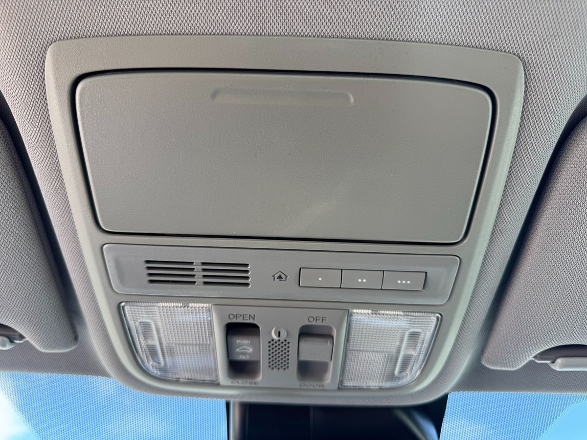 2014 Honda Accord Hybrid Touring photo 52