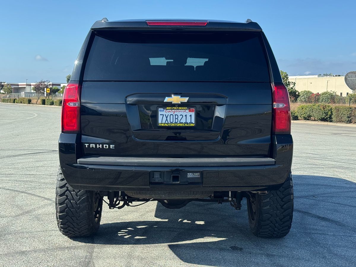 2017 Chevrolet Tahoe LT photo 5
