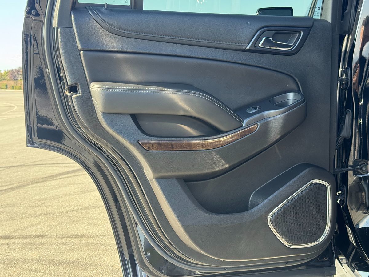 2017 Chevrolet Tahoe LT photo 20