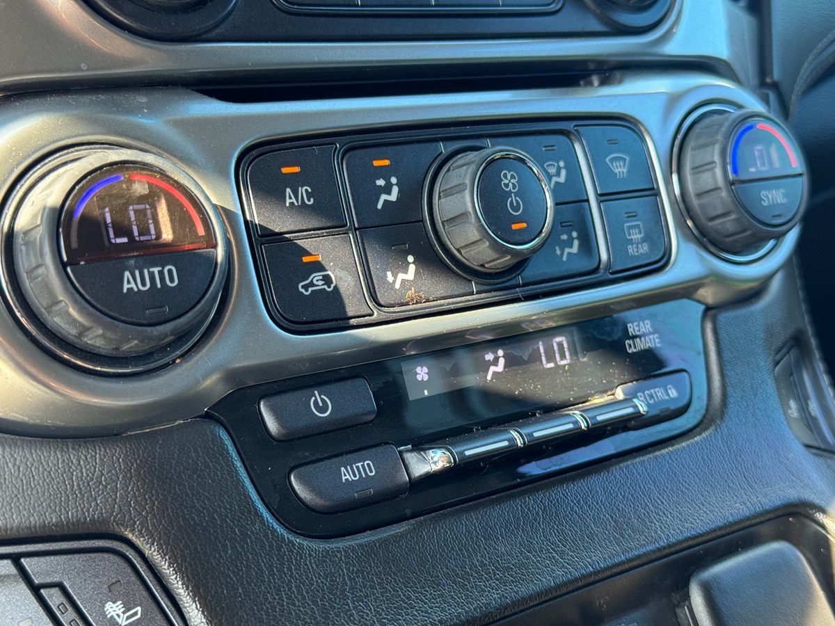2017 Chevrolet Tahoe LT photo 37