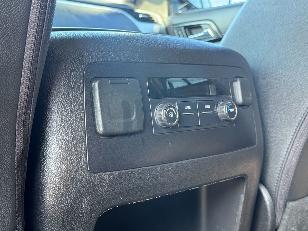 2017 Chevrolet Tahoe LT photo 39