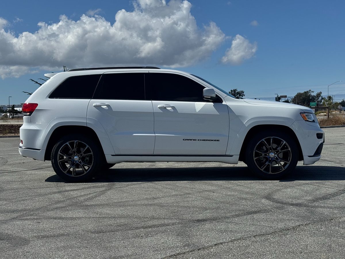 2015 Jeep Grand Cherokee Summit photo 10
