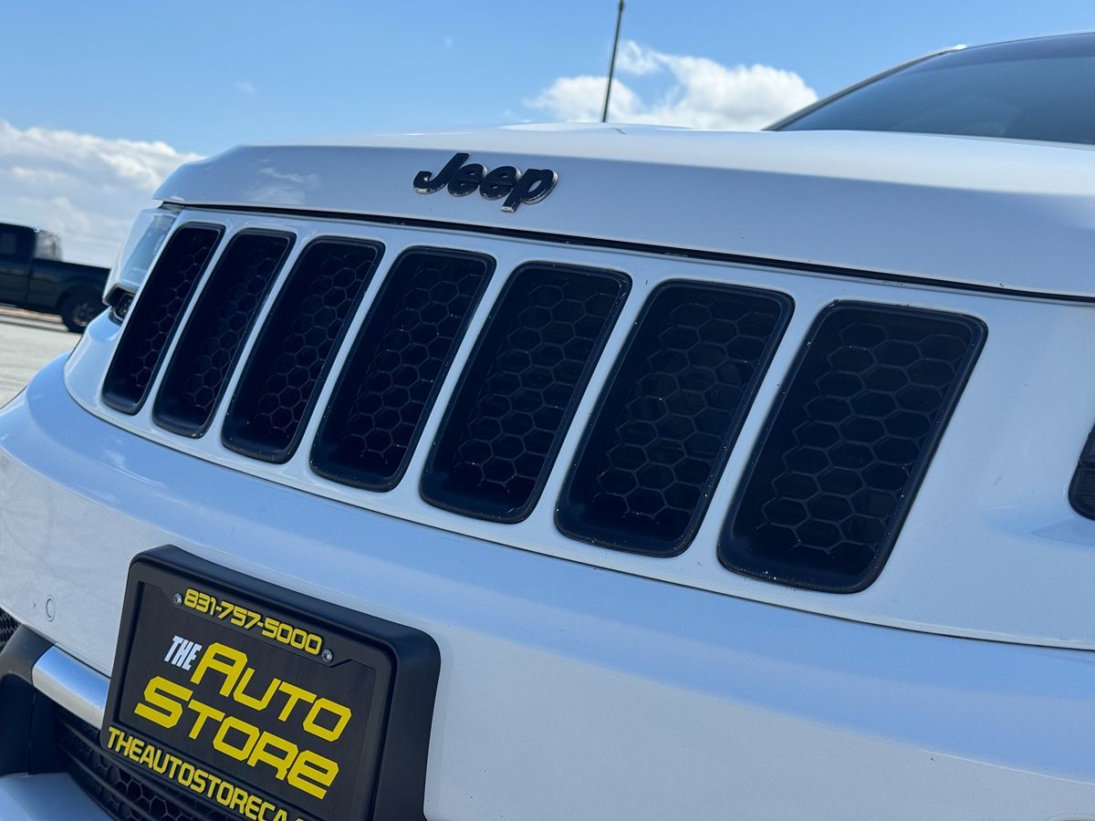 2015 Jeep Grand Cherokee Summit photo 13