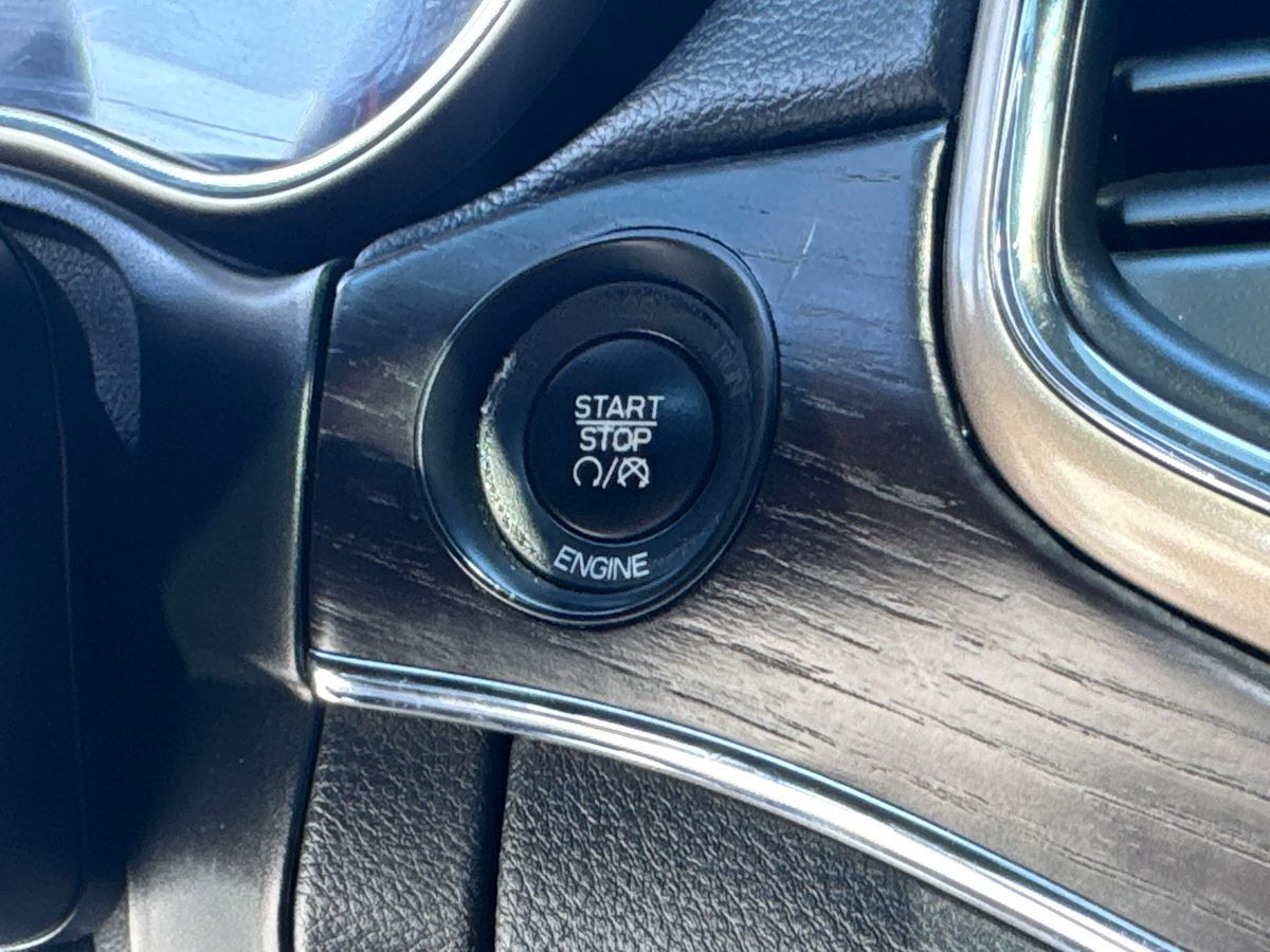 2015 Jeep Grand Cherokee Summit photo 50