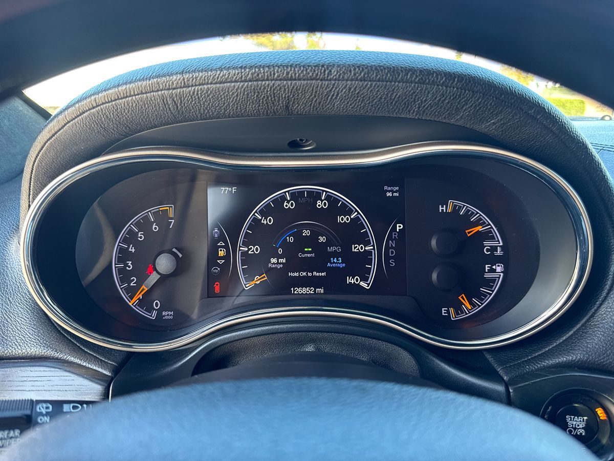 2015 Jeep Grand Cherokee Summit photo 52
