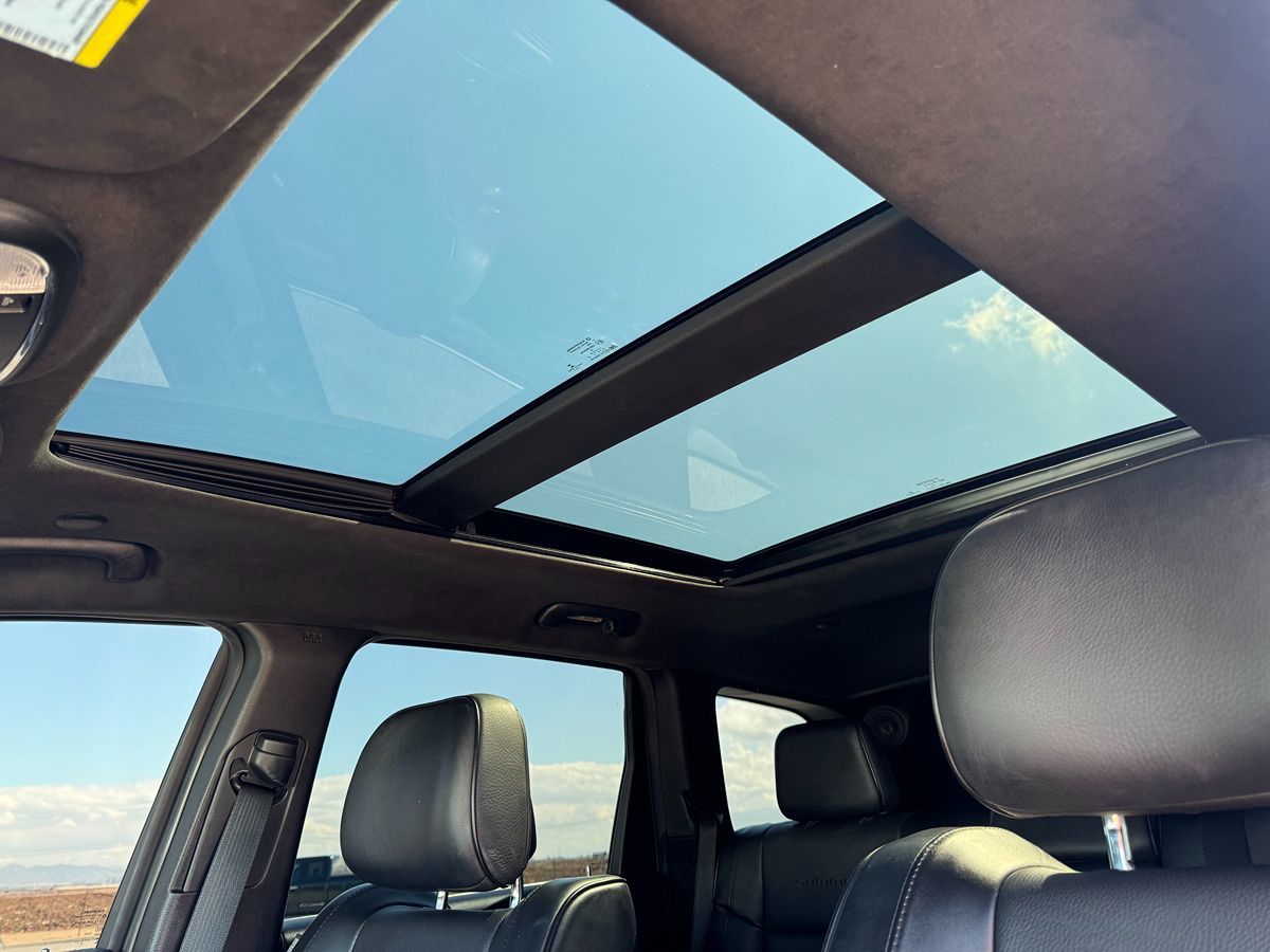 2015 Jeep Grand Cherokee Summit photo 54